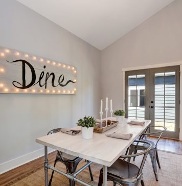 Indret hjemmet med flotte møbler Spisebord