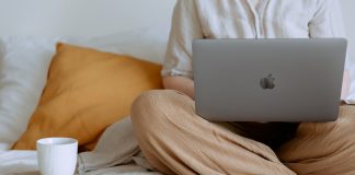 Vi hjælper dig med at finde et godt tilbud til soveværelset kaffe-i-sengen