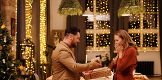 Den bedste gave til din kæreste i julen Mand og kvinde